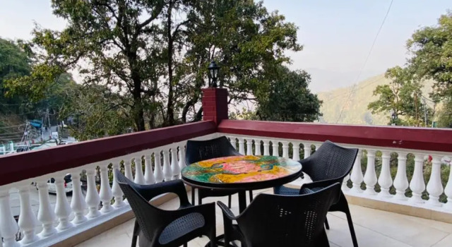Mango Tree Courtyard Mussoorie