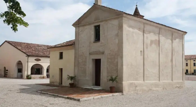 Agriturismo Corte Settefrati, Boek Hotel Rodigo Lombardije