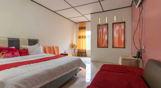 RedDoorz @ Nantampukmas Sidikalang, Rezerwuj Hotel Sidikalang Sumatra