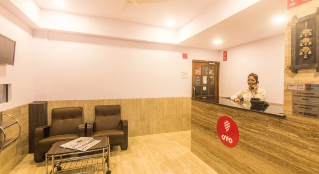 OYO Flagship 573 Chakala Sahar Road, Забронировать Отель Отели штата Махараштры с завтраком, Завтраки