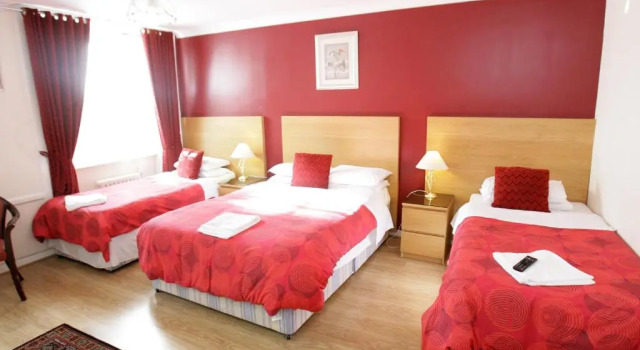 Семейный номер Standard Clifton Hotel