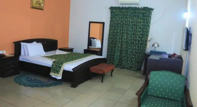 Номер Deluxe Golf Prince Hotel