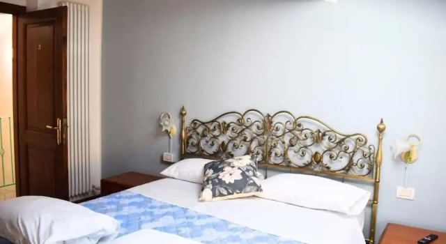 IL GINEPRO B&B, Забронировать Отель «постель и завтрак» Piamaggio 