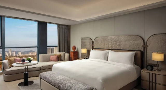 Номер Classic InterContinental Wuxi Taihu New City by IHG