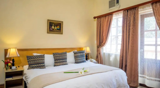 Номер Standard The Elegant Lodge Menlo Park