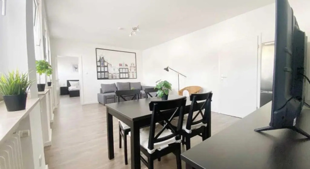 Апартаменты с 2 комнатами Moderne und sehr zentral gelegene Apartments