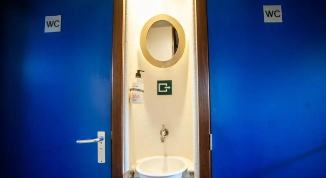 Номер Standard Amsterdam Hotelboat