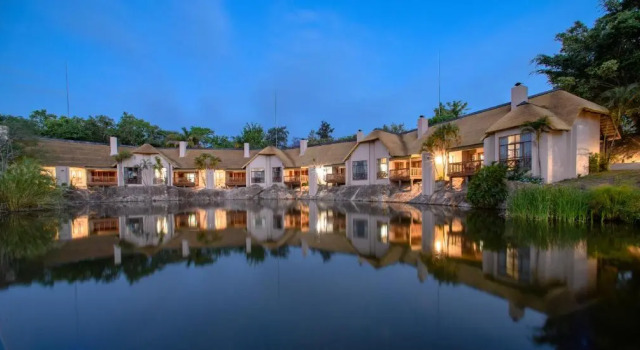 Двухместный номер Superior с видом на озеро Umbhaba Eco Lodge