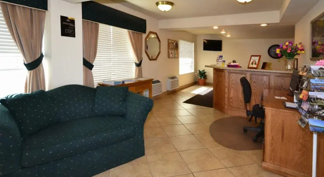Trailside Inn