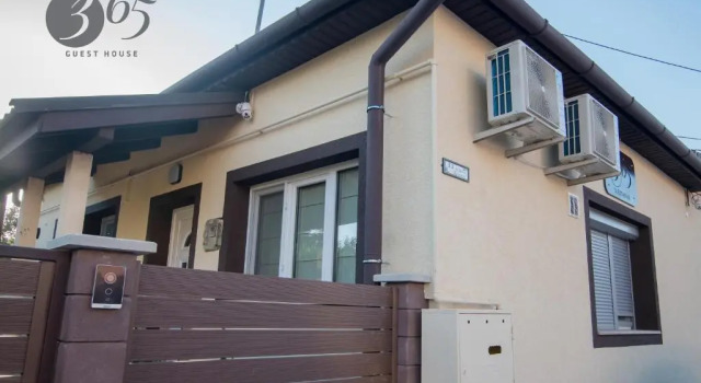 365 Guest House