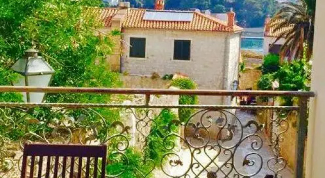 Apartment Pulić, Prenota Appartamento Hotel a Isole Quarnerine con parcheggio, Parcheggio