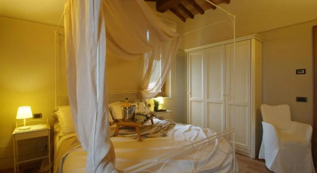 Люкс с красивым видом из окна Borgo Canalicchio Di Sopra Relais