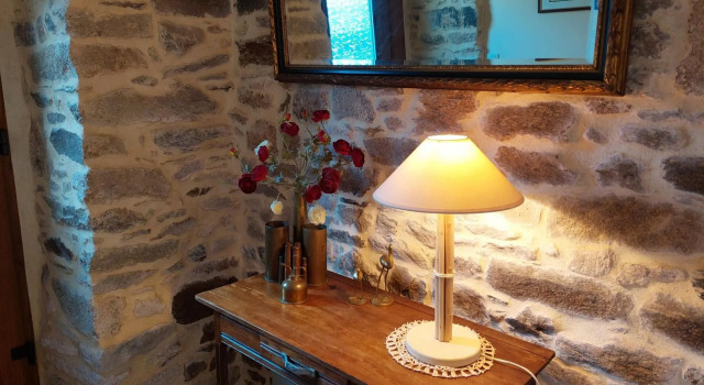 Stone House in Brittany Near the Sea, Rezerwuj Hotel  