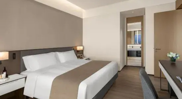 Люкс c 1 комнатой с видом на город Waugh Den Business Hotel