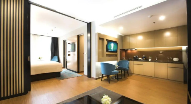 Апартаменты Executive Novotel Suites Hanoi