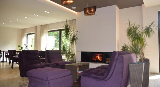 Pensiunea GreenHill, Rezerwuj Hotel Hotele w Prahova Valley z parkingiem, Parking