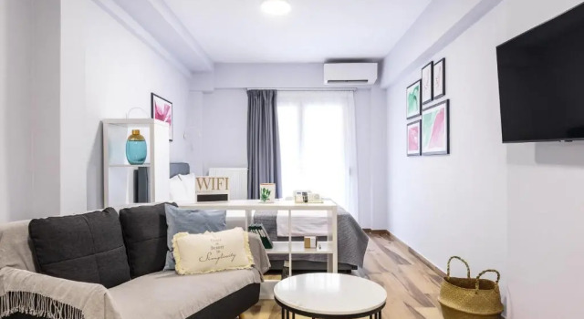 Полулюкс Deluxe Art Central Suites