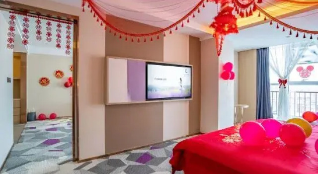 Lavande Hotel (Zhuozhou Baoding Dier Zhongxinyiyuan)