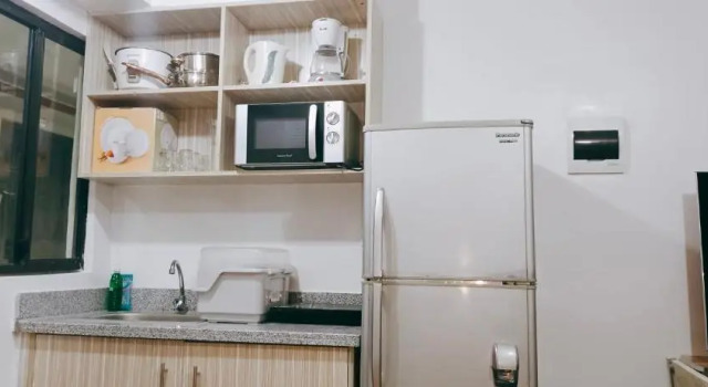 2-Bedroom Condo with UNLI WIFI, 50" TV, Netflix, Xbox One, Pool