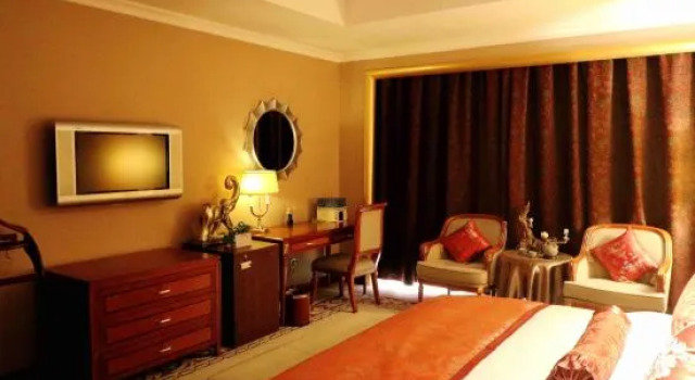 Люкс Executive Zhengzhou Cheered Hotel