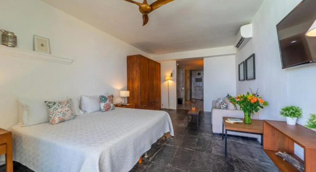 Студия Suites at Sapphire Ocean Club