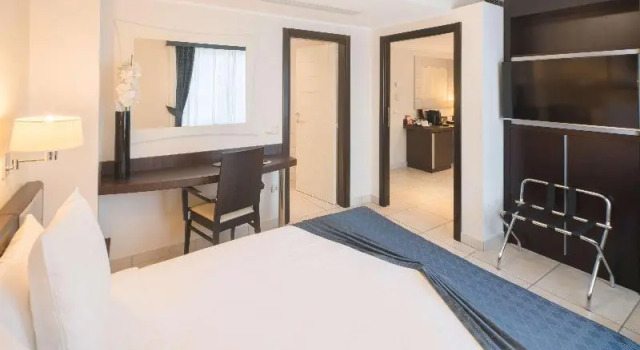 Номер Standard Best Western Plus Grand Hotel Victor Hugo
