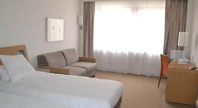 Четырёхместный клубный номер Standard Novotel Metz Centre