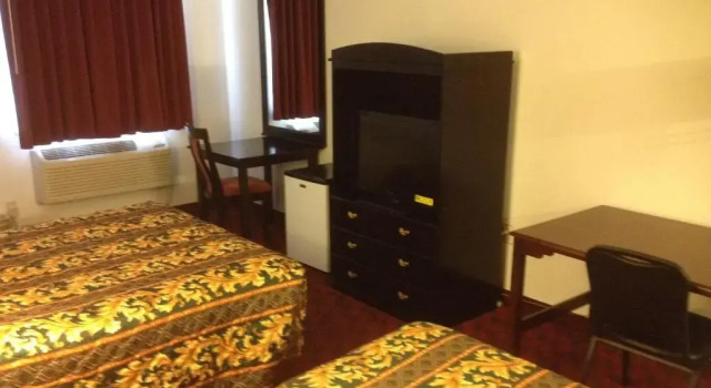 Четырёхместный номер Standard American Dream Inn