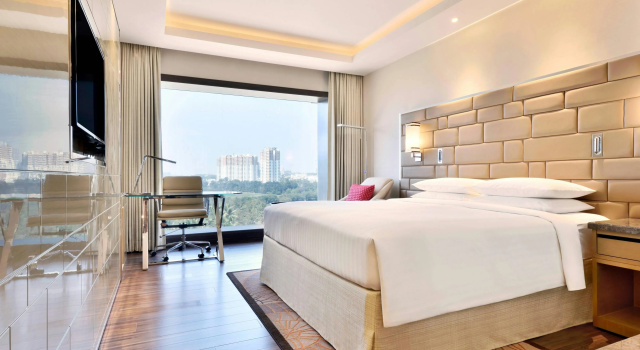 Courtyard Bengaluru Hebbal, Rezerwuj Hotel Hotele w Bangalore z basenem, Basen