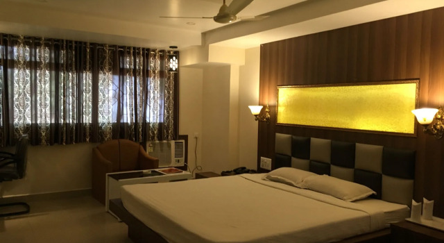 Hotel Grand Arjun, Забронировать Отель Отели штата Махараштры по системе «всё включено», Всё включено