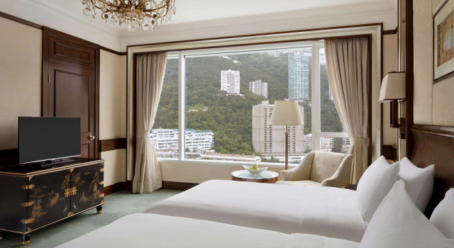Двухместный номер Deluxe с видом на пик Island Shangri-La, Hong Kong