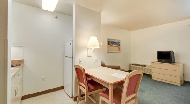 Suburban Studios Fishers Indianapolis, Book Hotel Fishers Indiana
