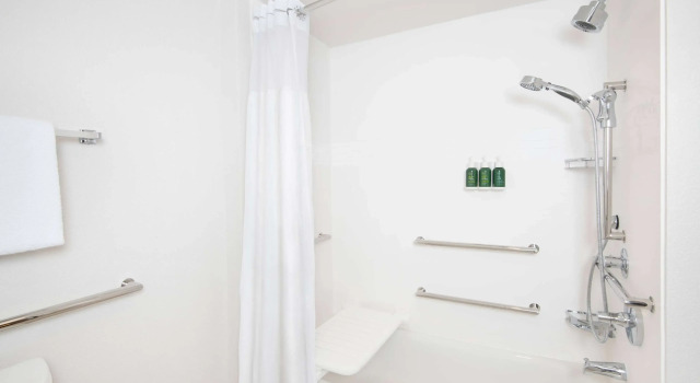 Двухместный люкс Hampton Inn Atlanta Kennesaw