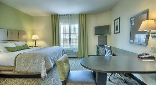 Люкс Candlewood Suites Columbus - Grove City by IHG