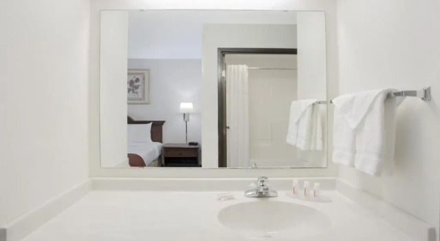 Номер Standard City Express By Marriott Freeport