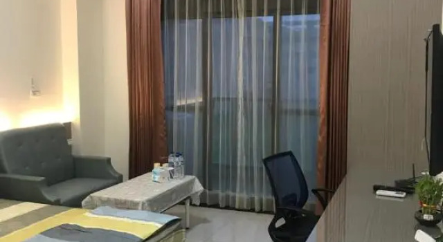 Двухместный номер Standard с балконом Emerald diamond Building 2