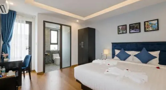 Двухместный номер Superior с балконом Royal Mansion Boutique Hoi An
