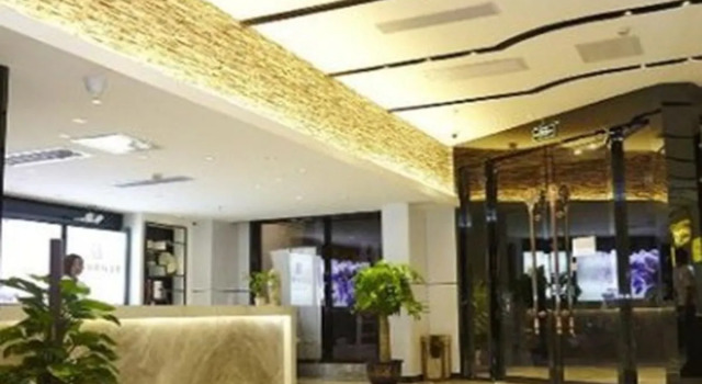 Lavande Hotel Rizhao East Haiqu Road RT-Mart, Prenota Hotel Hotel a Shandong con parcheggio, Parcheggio