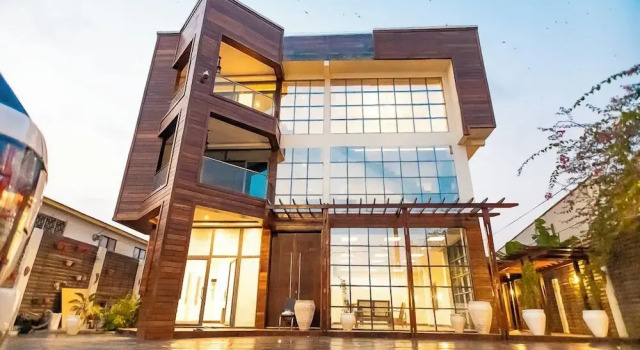 Seven7 Residence