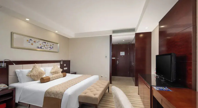 Двухместный номер Superior с видом на город Grand New Century Hotel