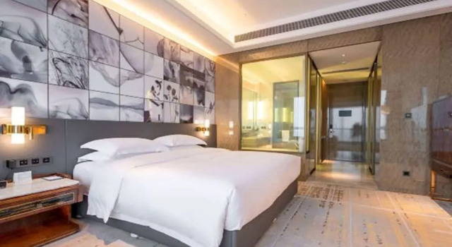 Двухместный номер Superior Wyndham Grand Suzhou Fenhu