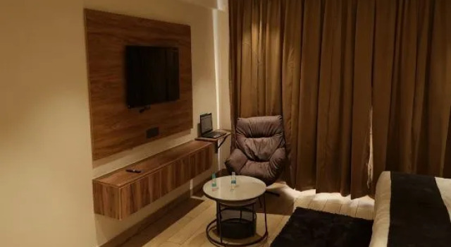 Люкс Vardaan Residency Hotel