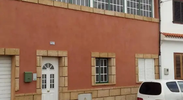 House With 2 Bedrooms in Icod de los Vinos, With Wonderful sea View an, Book Hotel Hotels in Tenerife with Parking, Parking