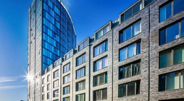 IQuarter Apartment