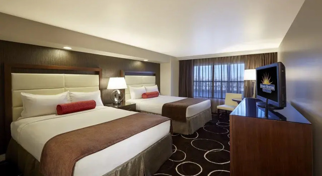 Четырёхместный номер Standard Sunset Station Hotel & Casino