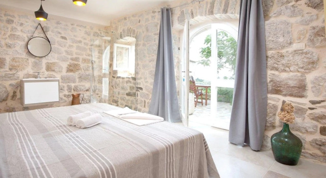 Villa With 3 Bedrooms in Podgora, With Wonderful sea View, Private Poo, Buchen Sie Villa Hotels in Gespanschaft Split-Dalmatien mit Pool, Schwimmbad