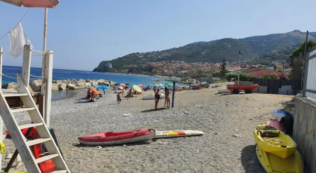 Коттедж Appartamento Vacanza Mare Gioiosa Marea Zappardino