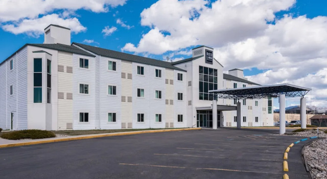 Red Lion Inn & Suites Butte, Buchen Sie Hotel Fairmont Hot Springs Montana