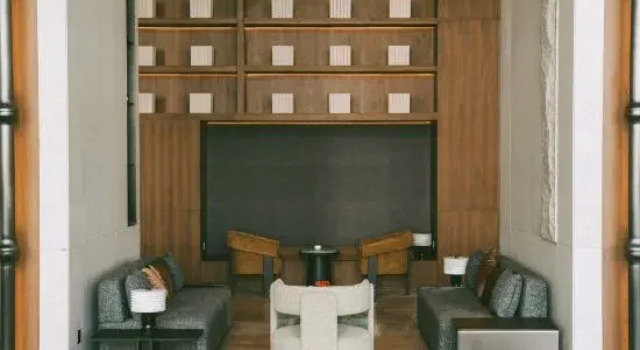 Lonyatt Hotel, Book Hotel Zhoukou Henan
