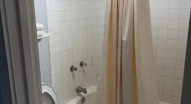 Четырёхместный номер Standard Americas Inn Houston/Stafford /Sugarland
